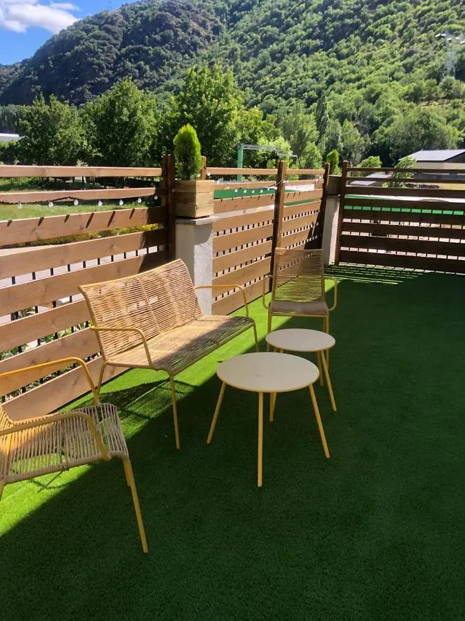 Apartamento Duplex en el pirineo Rialp 0*,  España